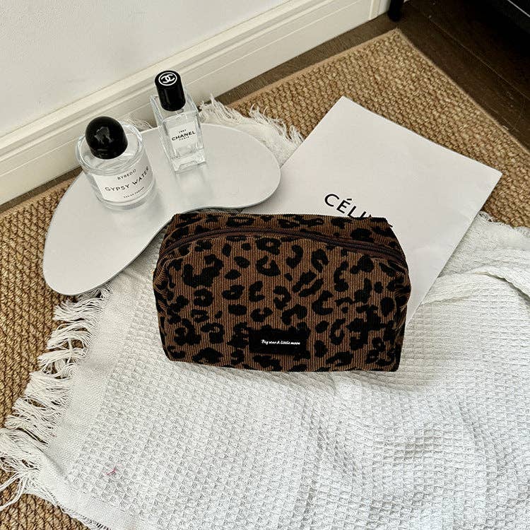 Minimalist Leopard Print Travel Portable Cosmetic Bag