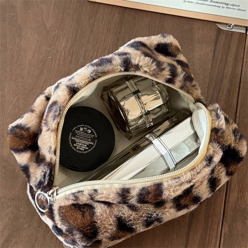 Fuzzy Plush Leopard Print Travel Cosmetic Bag DP25H550
