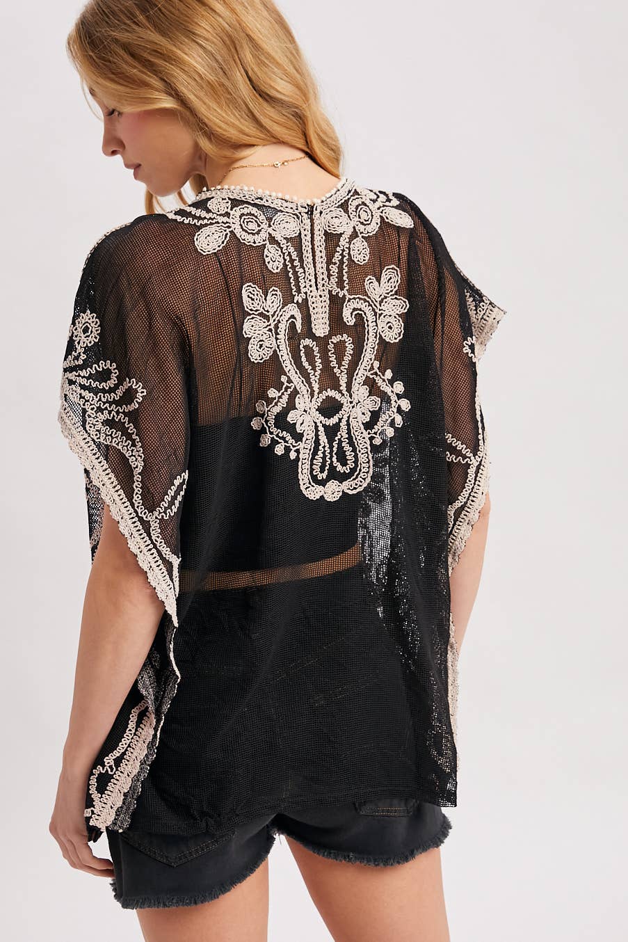 MESH EMBROIDERED CROCHET TOP WITH NO LINING
