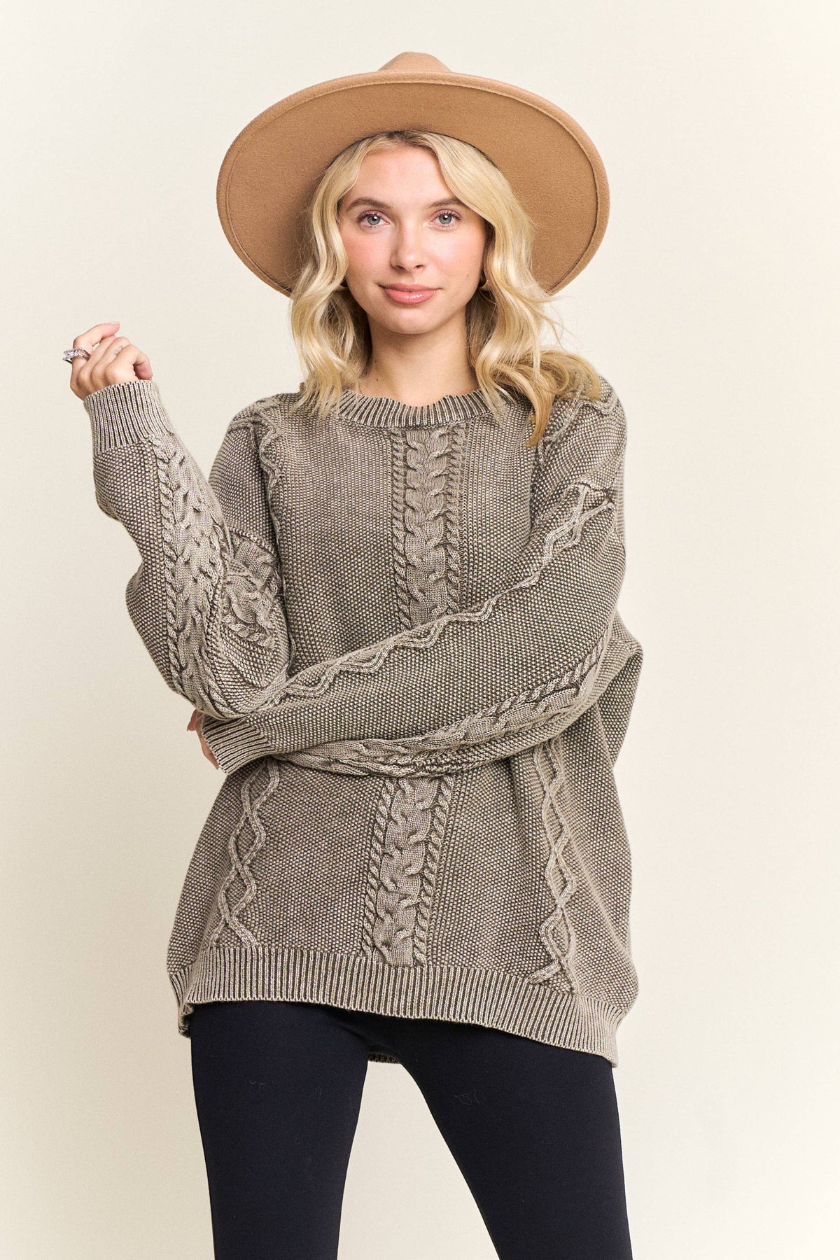COFFEE VINTAGE WASH CABLE KNIT PULLOVER SWEATER
