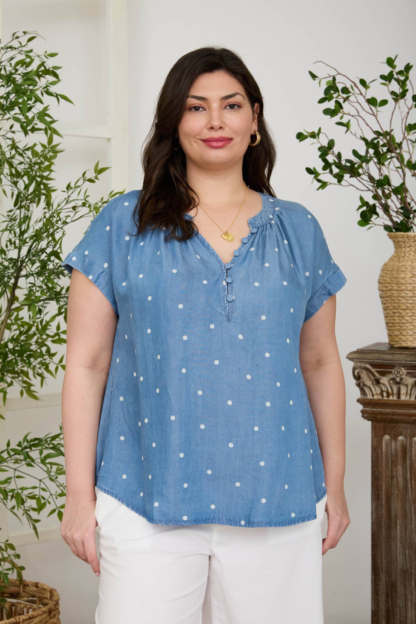 PLUS POLKADOT CHAMBRAY SHORT SLEEVE HENLEY TOP