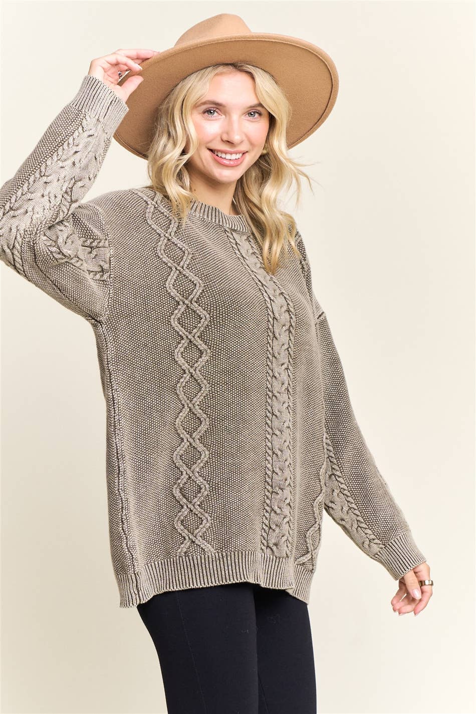 COFFEE VINTAGE WASH CABLE KNIT PULLOVER SWEATER
