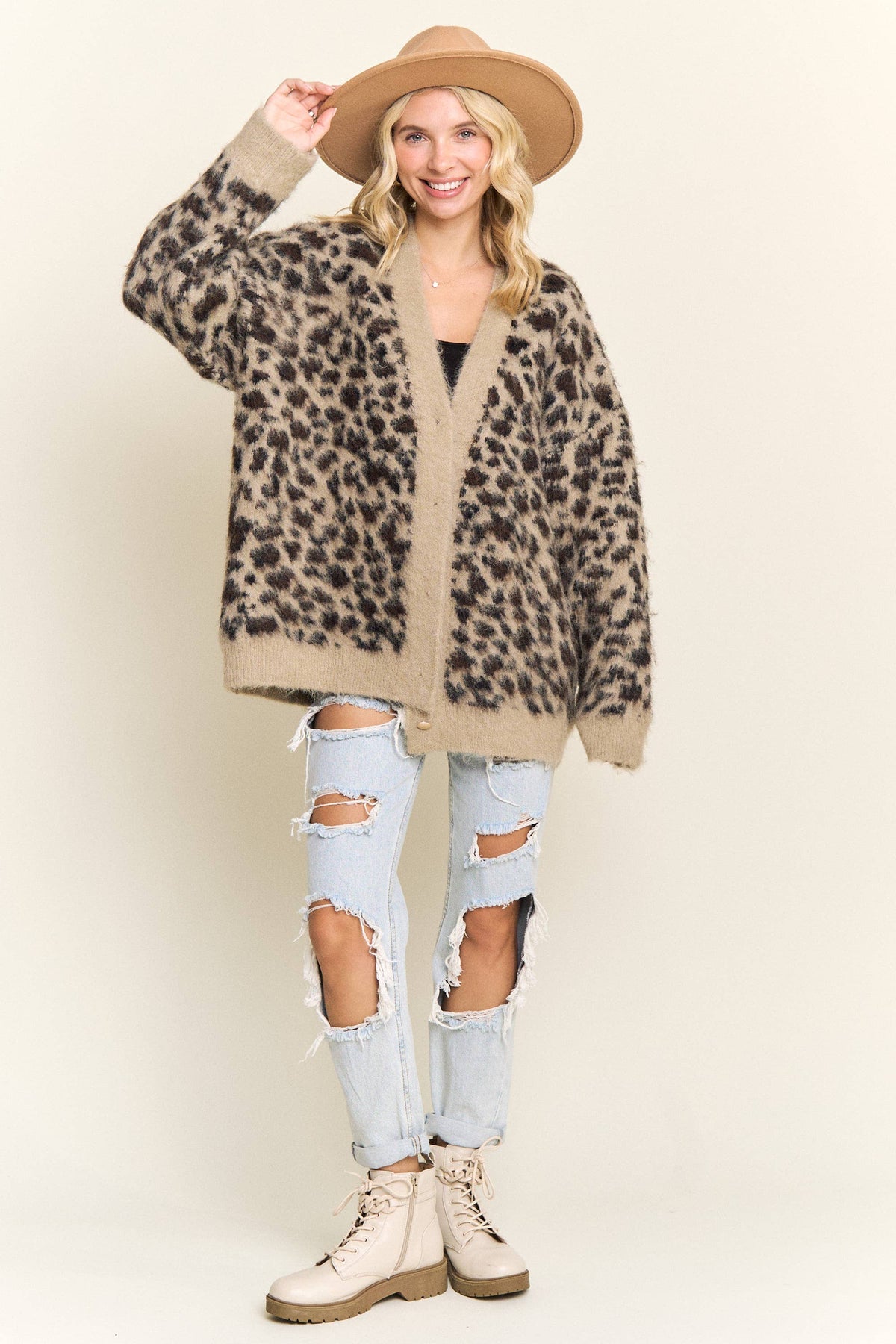 LEOPARD PRINT FUZZY KNIT CARDIGAN