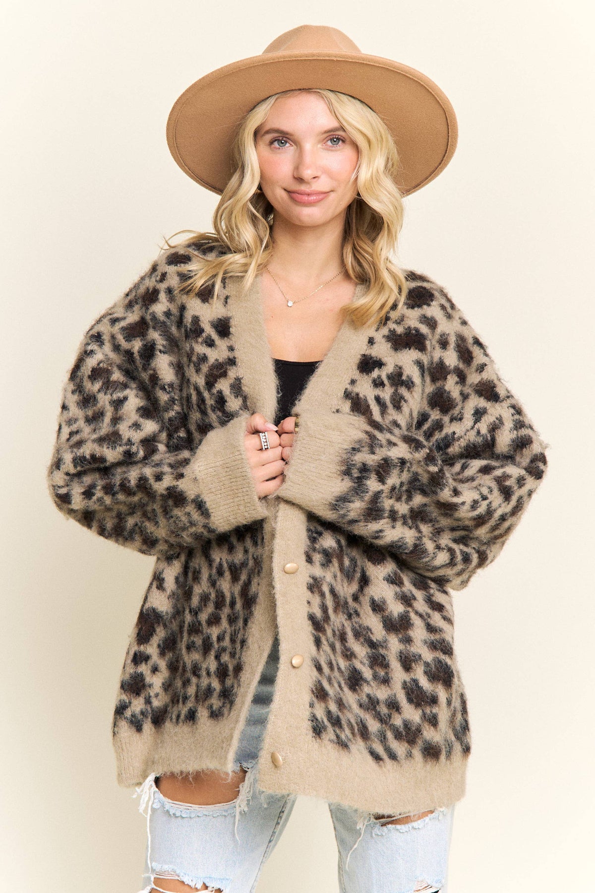 LEOPARD PRINT FUZZY KNIT CARDIGAN