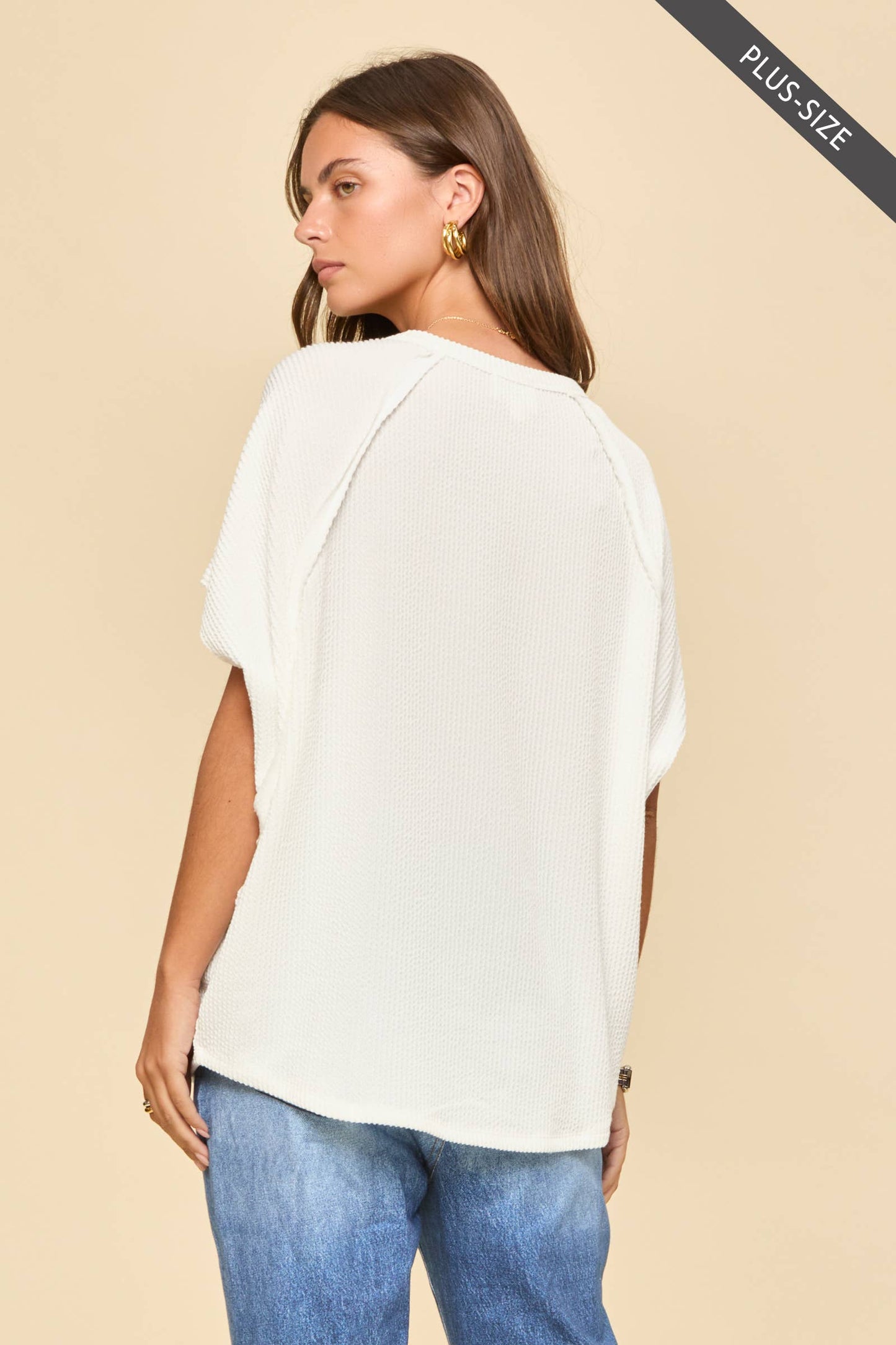 Relaxed Style Knit Top: Ivory
