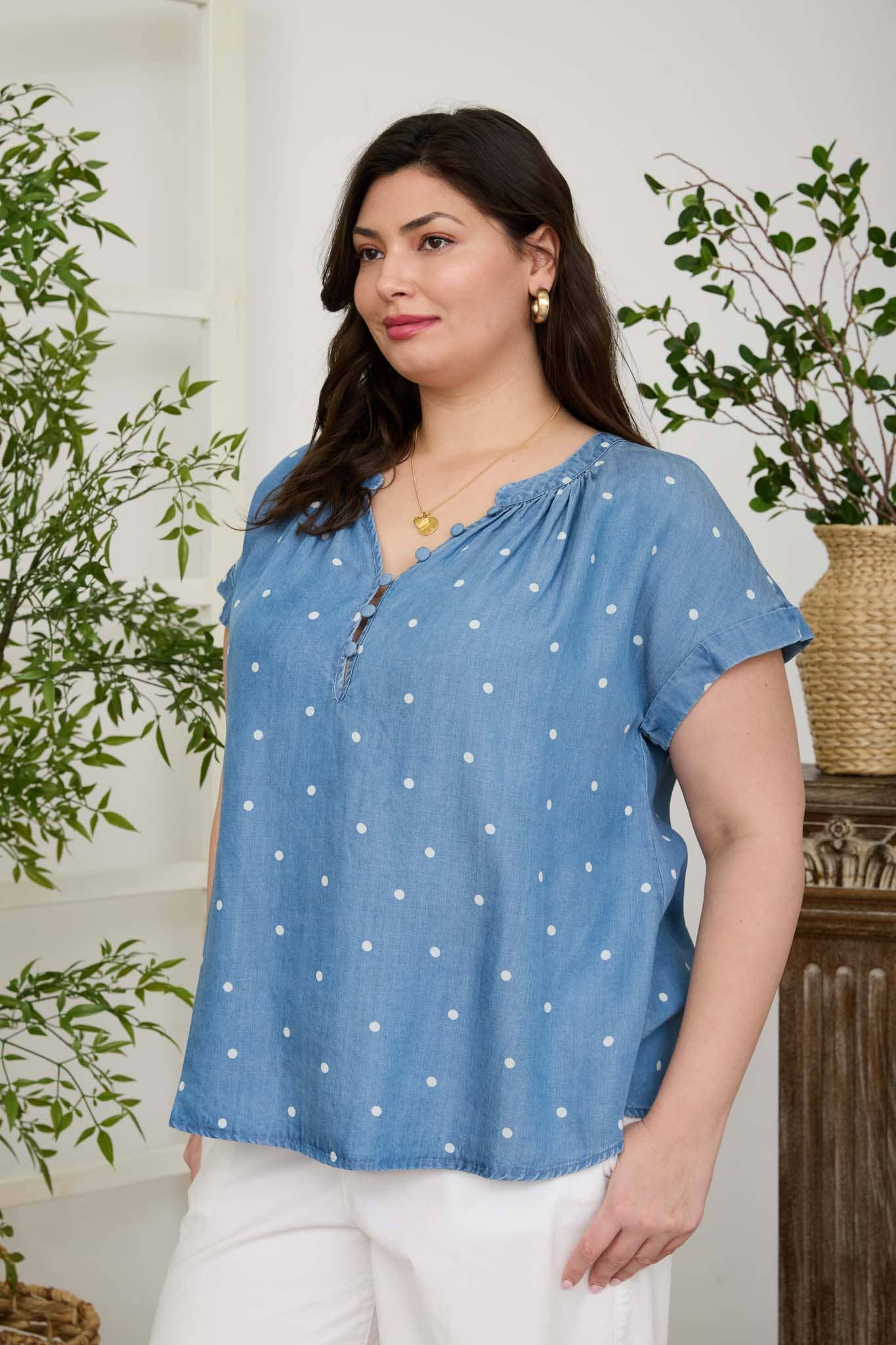 PLUS POLKADOT CHAMBRAY SHORT SLEEVE HENLEY TOP