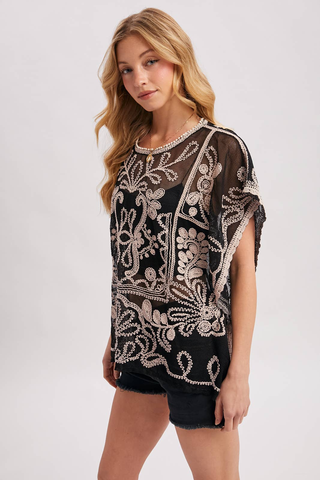 MESH EMBROIDERED CROCHET TOP WITH NO LINING