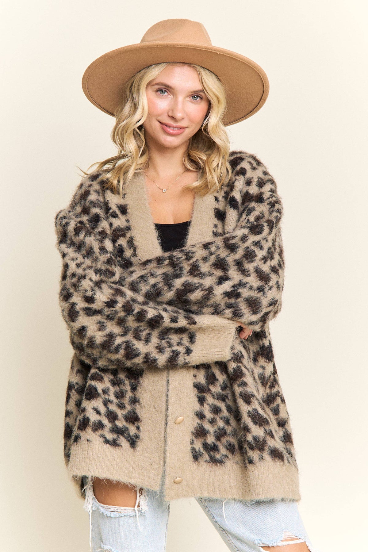 LEOPARD PRINT FUZZY KNIT CARDIGAN