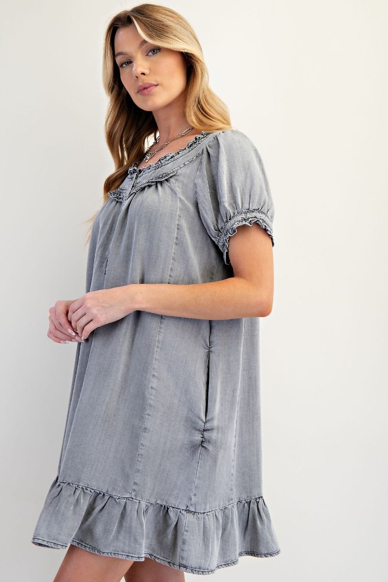 WASHED CHAMBRAY RUFFLED DRESS BLACK DENIM