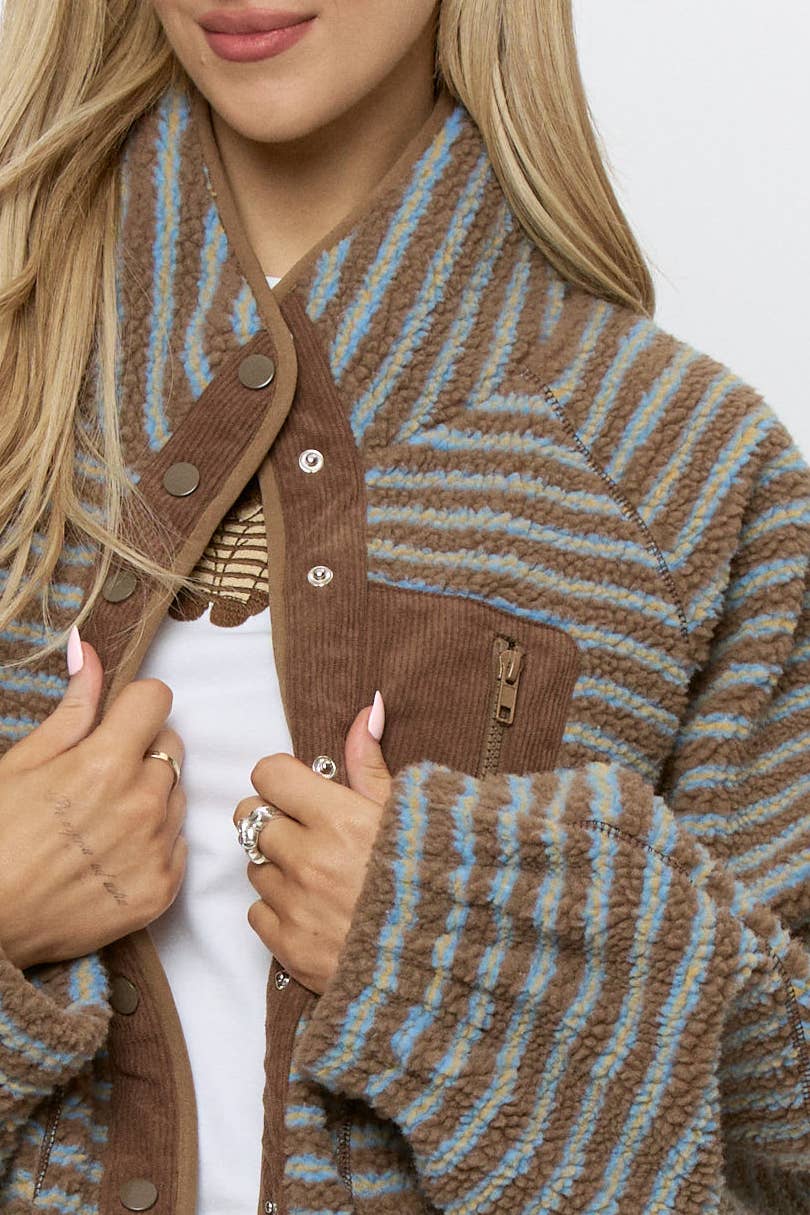 OVERSIZED PRINTED FLEECE JACKET