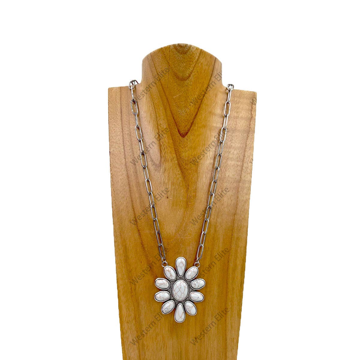23 inches silver metal chain with large stone flower concho pendent Necklace